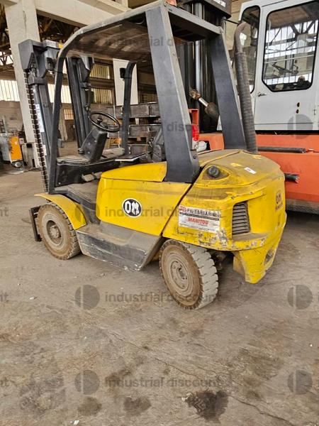 42#9878 Mezzi di sollevamento e spazzatrice in vendita - foto 2