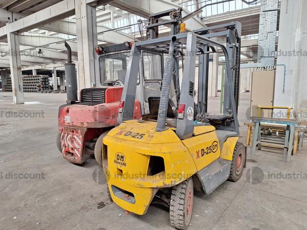 42#9878 Mezzi di sollevamento e spazzatrice in vendita - foto 6