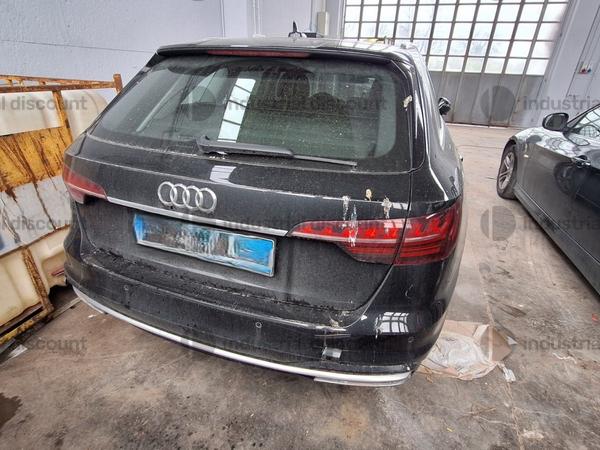 61#9878 Autovettura Audi A4 in vendita - foto 5
