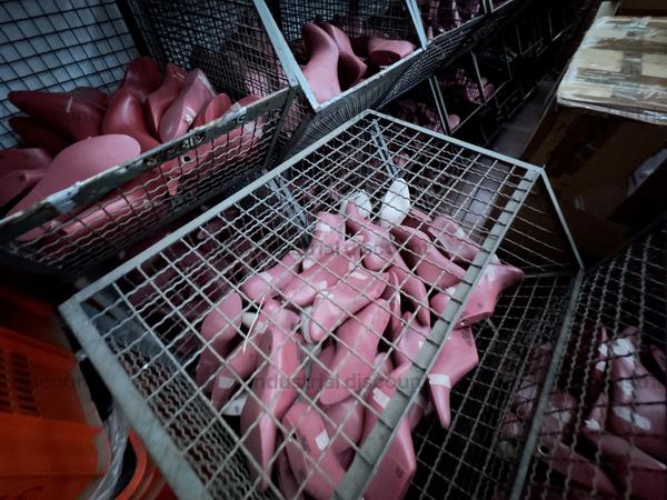 3#9883 Pellame ed accessori per produzione calzaturiera in vendita - foto 5