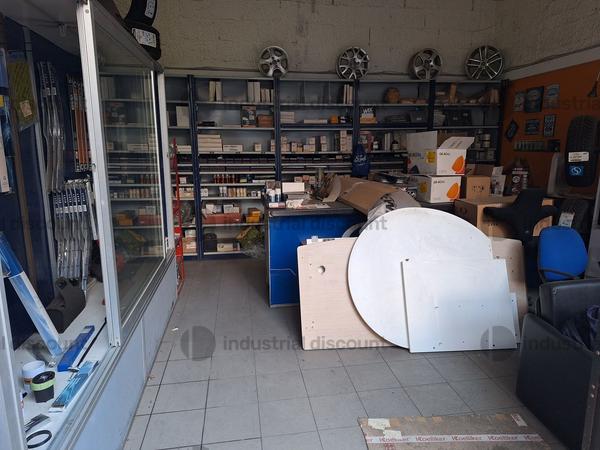 5#9895 Ricambi, scaffalature e attrezzature varie in vendita - foto 3