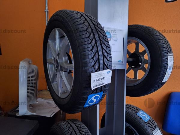 5#9895 Ricambi, scaffalature e attrezzature varie in vendita - foto 10