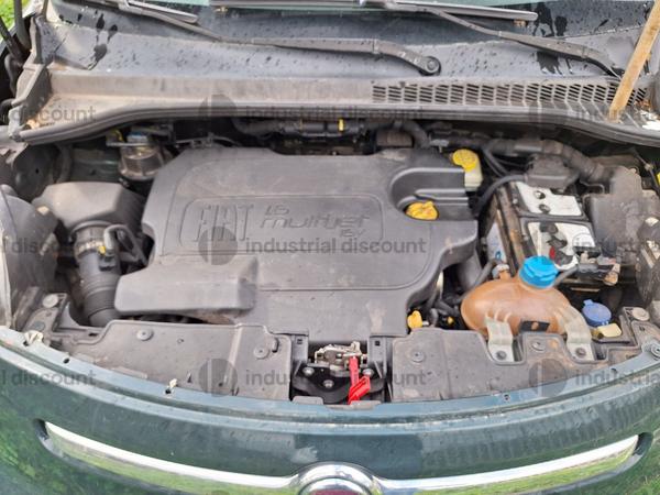 1#9896 Autovettura Fiat 500L in vendita - foto 13