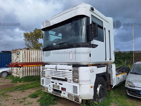 2#9896 Trattore per semirimorchio Renault Magnum 470 in vendita - foto 2