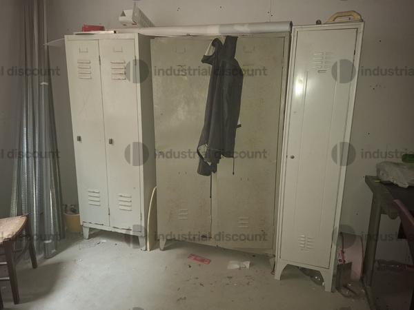 6#9897 Attrezzatura varia da cantiere, materiale  da elettricista ed arredo spogliatoio in vendita - foto 5