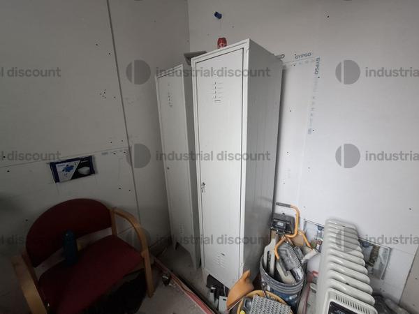 6#9897 Attrezzatura varia da cantiere, materiale  da elettricista ed arredo spogliatoio in vendita - foto 6