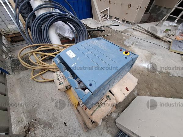 6#9897 Attrezzatura varia da cantiere, materiale  da elettricista ed arredo spogliatoio in vendita - foto 14