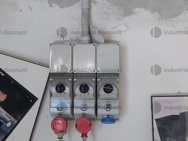 1#9898 Arredo uffici, apparecchiature elettroniche e impianti in vendita - foto 16