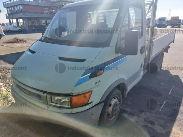 39#9900 Autocarro  Iveco in vendita - foto 2