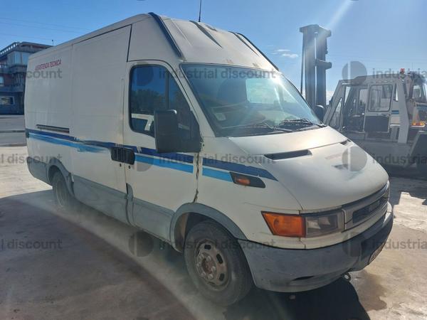 40#9900 Autocarro  Iveco in vendita - foto 2
