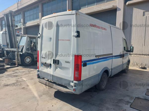 40#9900 Autocarro  Iveco in vendita - foto 3