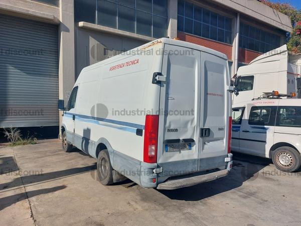 40#9900 Autocarro  Iveco in vendita - foto 4