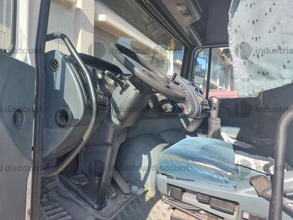 54#9900 Trattore stradale DAF in vendita - foto 5