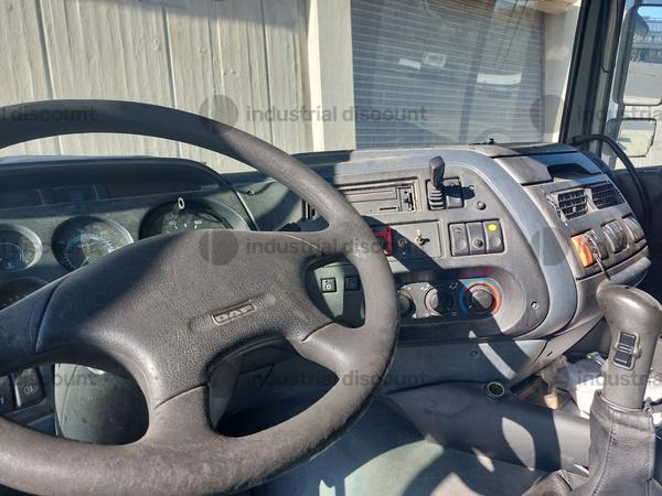 54#9900 Trattore stradale DAF in vendita - foto 6