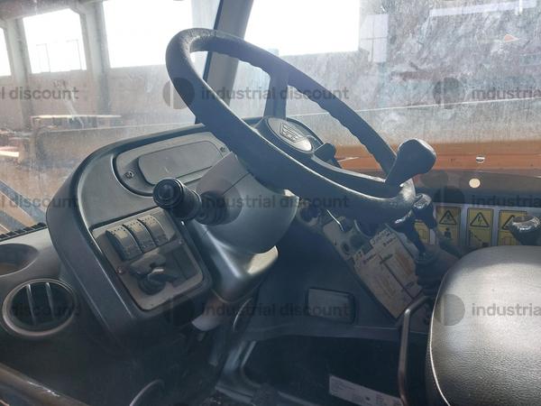 59#9900 Carrello elevatore semovente JC in vendita - foto 6