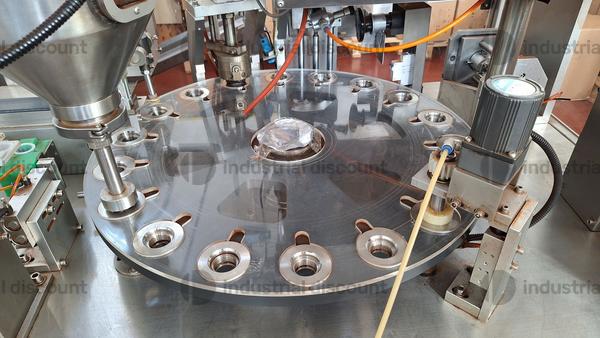 1#9902 Capsulatrice caffè BLT e macinino Colombini Angel in vendita - foto 3