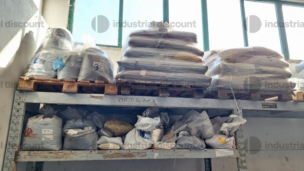 159#9909 Materie prime per stampaggio plastica in vendita - foto 11