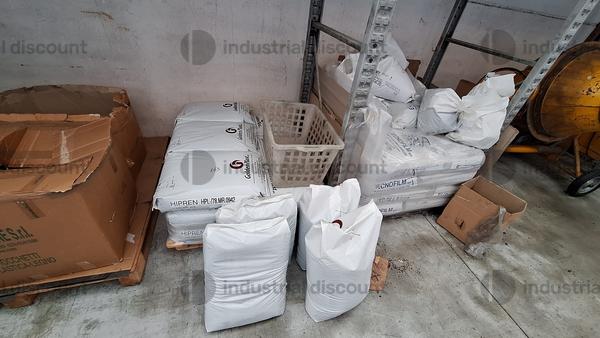 159#9909 Materie prime per stampaggio plastica in vendita - foto 12