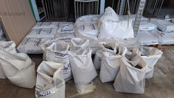 159#9909 Materie prime per stampaggio plastica in vendita - foto 17