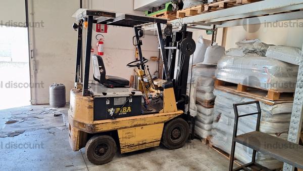 Carrelli elevatori in vendita