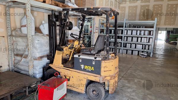 95#9909 Carrello elevatore Yale in vendita - foto 2