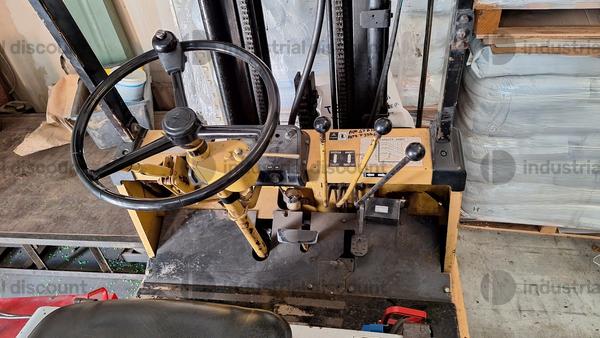 95#9909 Carrello elevatore Yale in vendita - foto 5