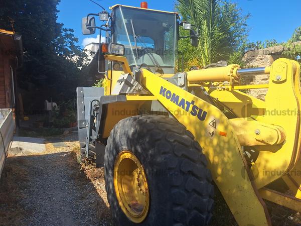 1#9927 Pala gommata Komatsu in vendita - foto 3