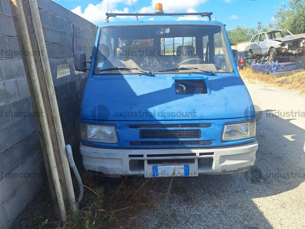 2#9927 Autocarro Iveco Daily in vendita - foto 1