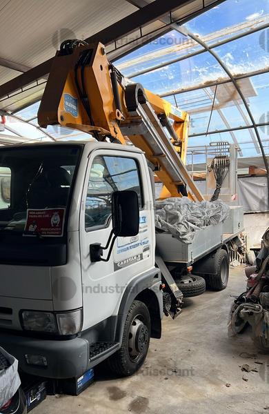 1#9935 Camion Nissan Cabstar con cestello in vendita - foto 1