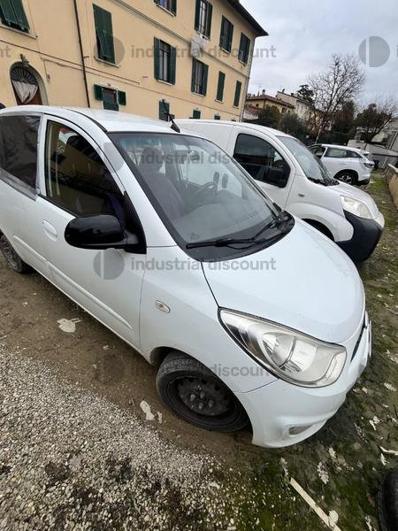 1#9948 Autovettura Hyundai i10 in vendita - foto 3