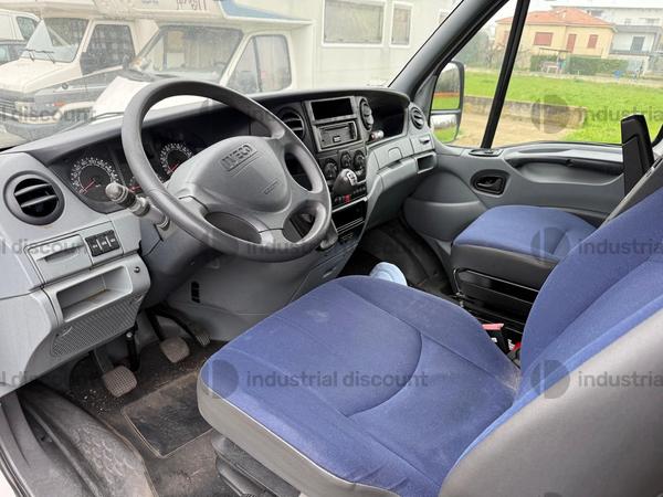 1#9954 Autoveicolo Iveco 35/E4 in vendita - foto 14