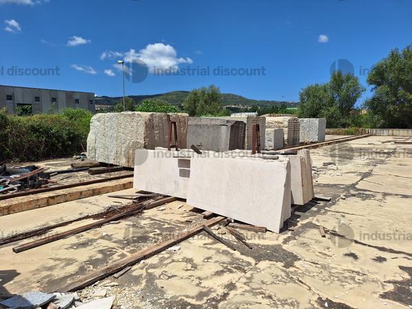 2#9960 Lastre e blocchi di marmo e granito in vendita - foto 3