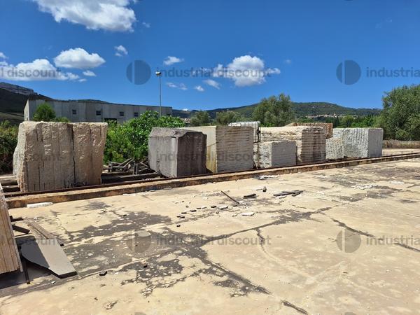 2#9960 Lastre e blocchi di marmo e granito in vendita - foto 4