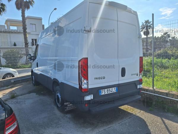 1#9966 Furgone Iveco in vendita - foto 1