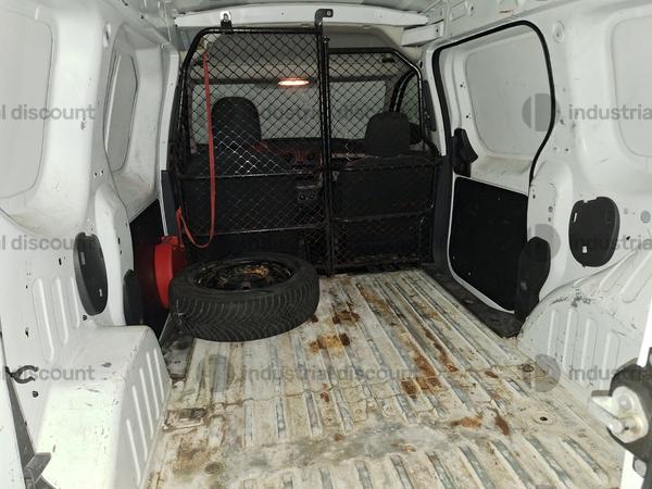 1#9976 Furgone Dacia Dokker in vendita - foto 18