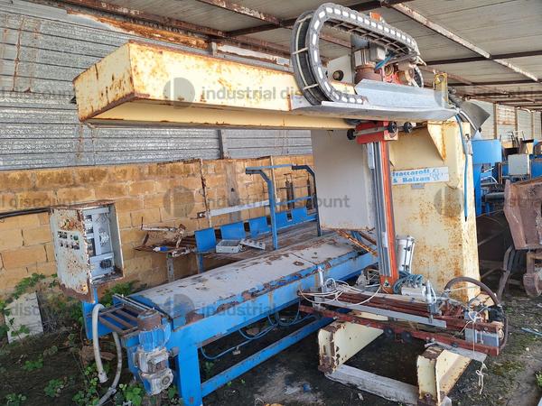 Varie edilizia in vendita