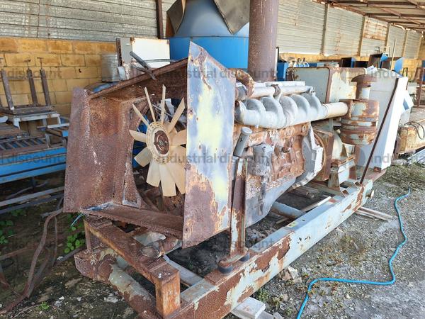 3#9978 Macchiari ed attrezzature ferrose in vendita - foto 4