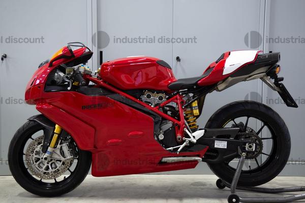 14#9982 Moto Ducati 749 R in vendita - foto 2