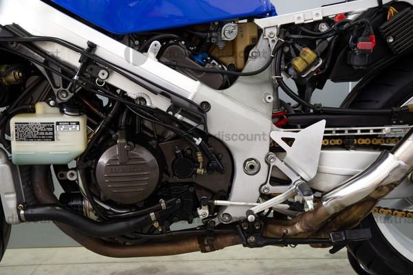 19#9982 Moto Honda VFR 750R RC 30 in vendita - foto 10
