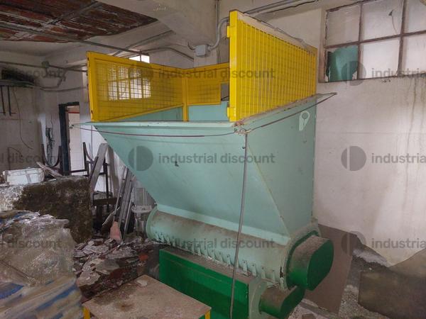 Linea completa plastica in vendita