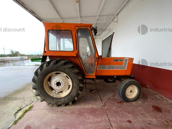 12#9999 Trattore Fiat 780 8 in vendita - foto 1