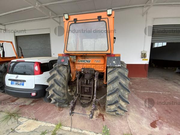 12#9999 Trattore Fiat 780 8 in vendita - foto 2