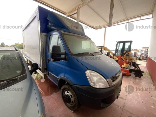 4#9999 Autocarro Iveco Daily in vendita - foto 1