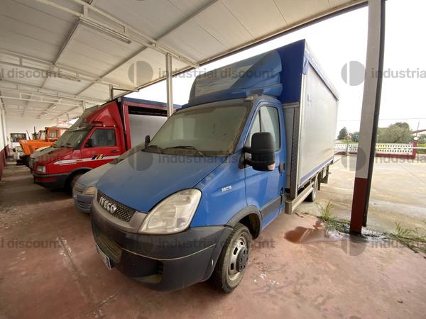 4#9999 Autocarro Iveco Daily in vendita - foto 2