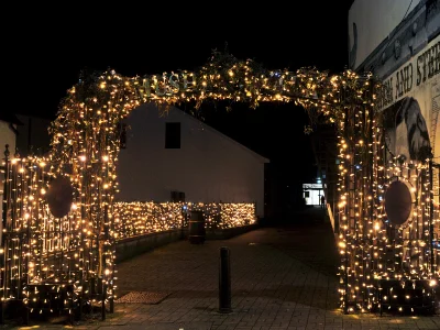Hire Warm White Flash LED 10m Light String 24v - Image 2