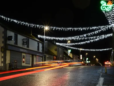 Hire White LED 5m x 50cm Icicle Lights 230v - Image 2