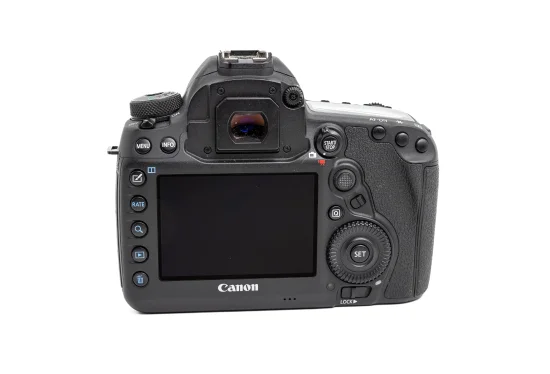 Rent Canon EOS 5D Mark IV - Image 2