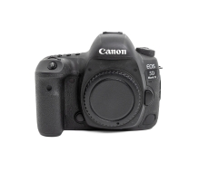Rent Canon EOS 5D Mark IV - Image 1