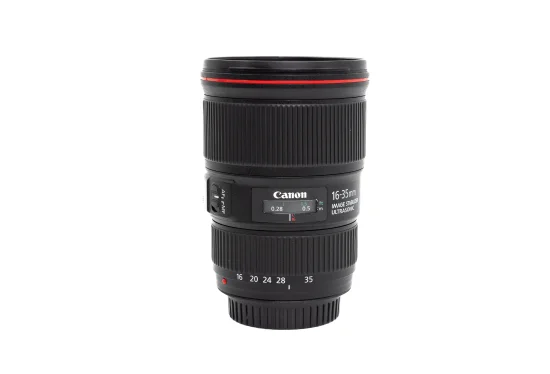 Rent Canon EF 16-35mm f/4L IS USM - Image 2