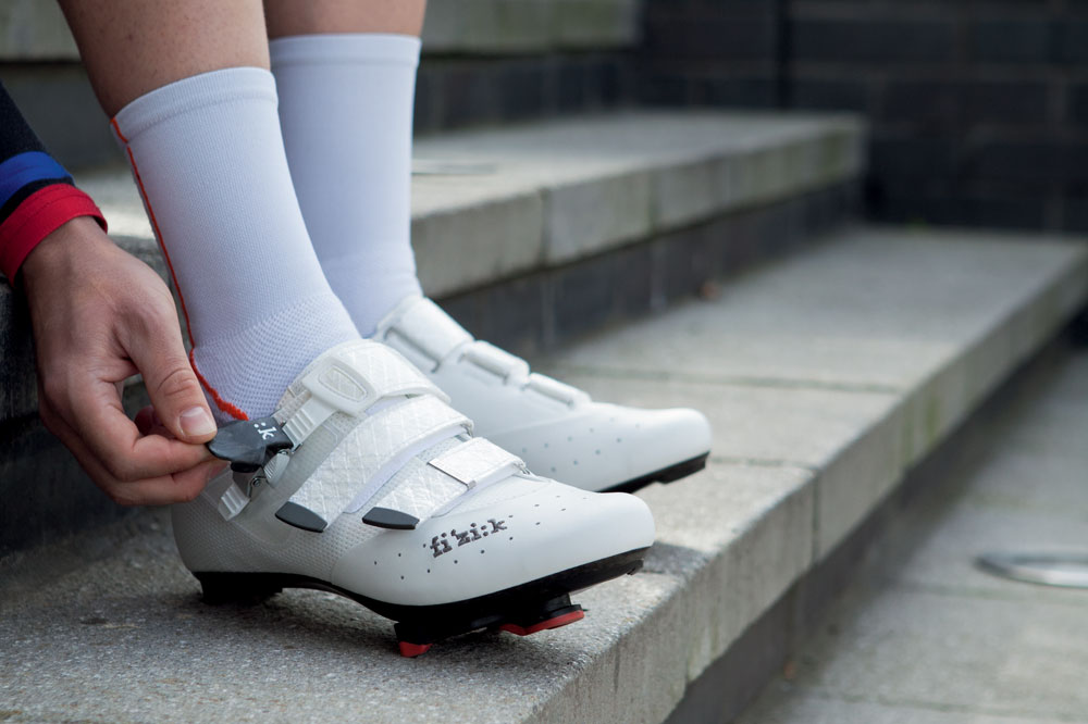 Photo: Have you been suffering from sore feet the morning after a big ride, or worse still during a ride? Physio Lewis Smith explains that it might be your plantar fascia, and we show you ways to combat it 